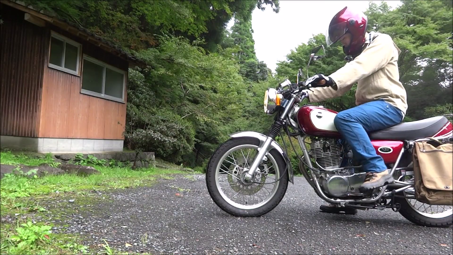 動画紹介…休日はオートバイで走ろう。SR400で山奥の神社編。