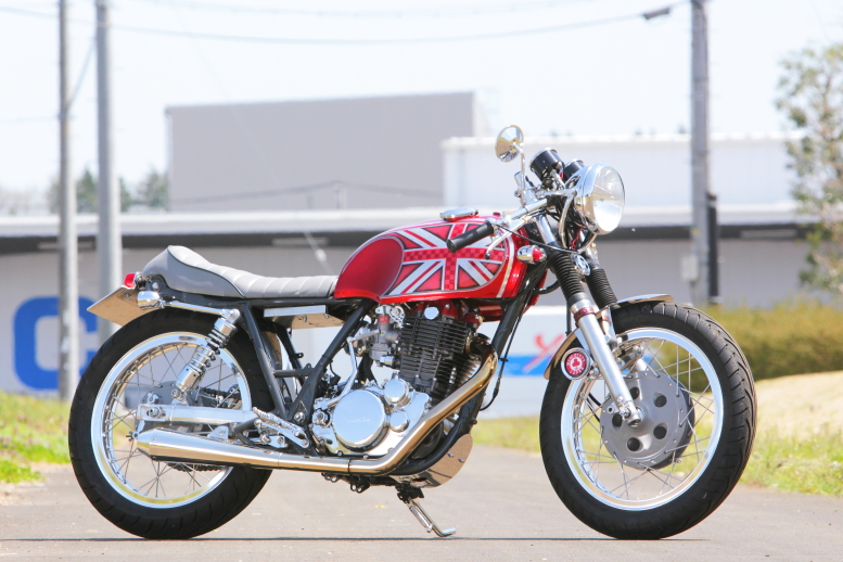 【カフェレーサーWeek】MADE BY TTT motorcycles／1995 SR400 “69MAN”／No.241【再掲載】