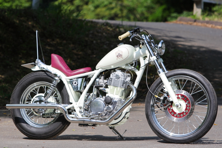 MADE BY TTT motorcycles／2002 YAMAHA SR400 “VANILLA”／No.292
