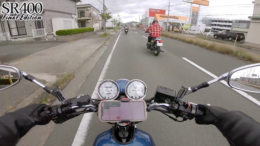 父、娘と同じバイクに乗る【動画紹介】